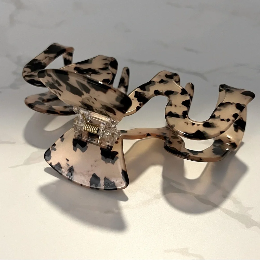 NEW! Large Leopard Print Hair Clip